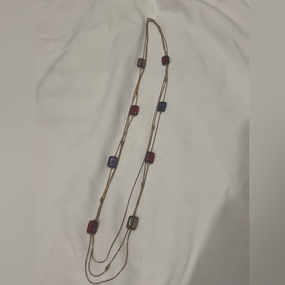 MULTICOLOR STONE NECKLACE- THREE STRANDS/ LOBSTER CLASP